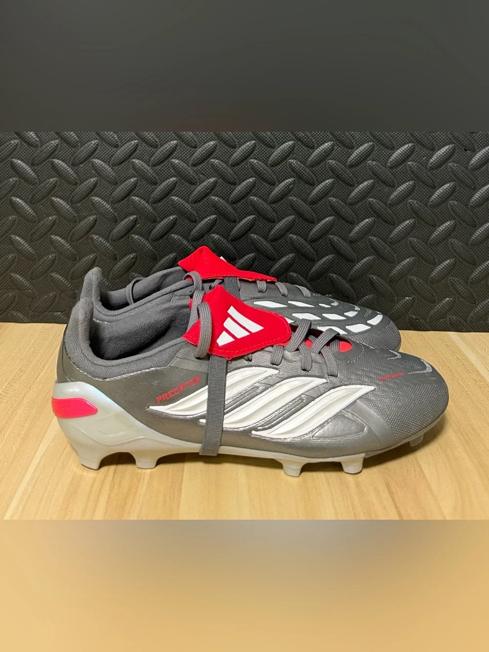 Adidas Predator Elite Fold-Over Tongue FG Soccer Cleats Gray JR3311 Youth Size 5